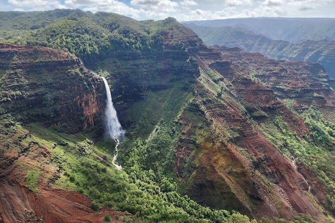 Private Kauaʻi Experience: Doors-Off ALL WINDOW SEATS - Pilot style, narration, and what makes the flight feel safe