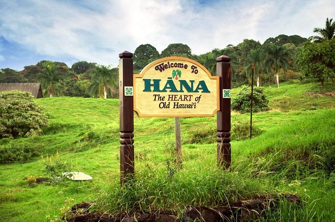 Road to Hana Adventure Maui Tour with Lunch - Why a guided Road to Hana day makes sense