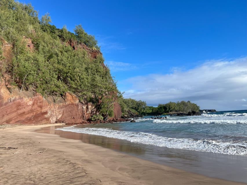 Road to Hana: Professional Guide, Food, Swimming, Waterfalls - Starting with breakfast at Maui Tropical Plantation