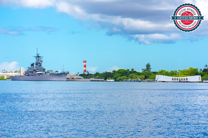 Salute to Pearl Harbor Including USS Arizona - The Pearl Harbor Visitor Center is the practical core