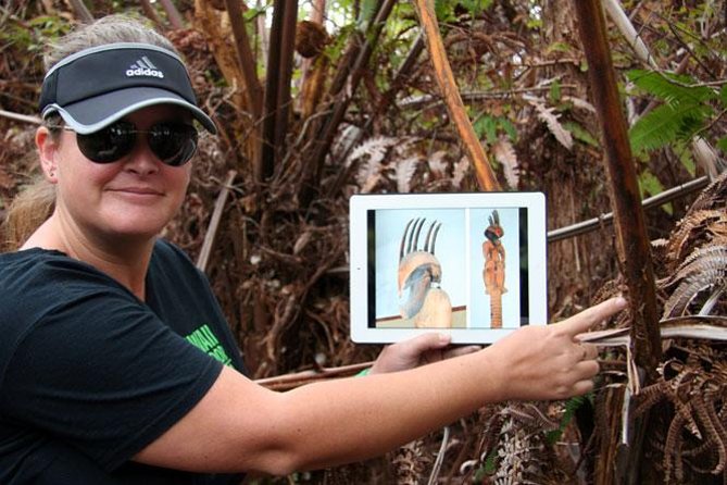 Small-Group Big Island Tour: Hawaii Volcanoes National Park and Kona Coffee Farm - Walking through Thurston Lava Tube