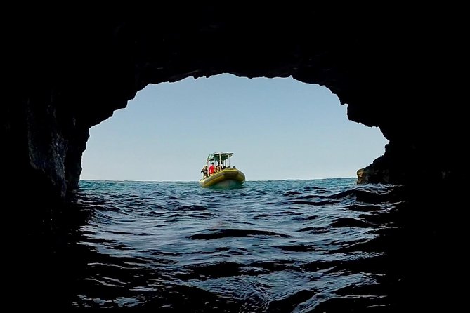 Small Group Snorkeling Expedition South Kona - The Zodiac boat changes the feel of the outing