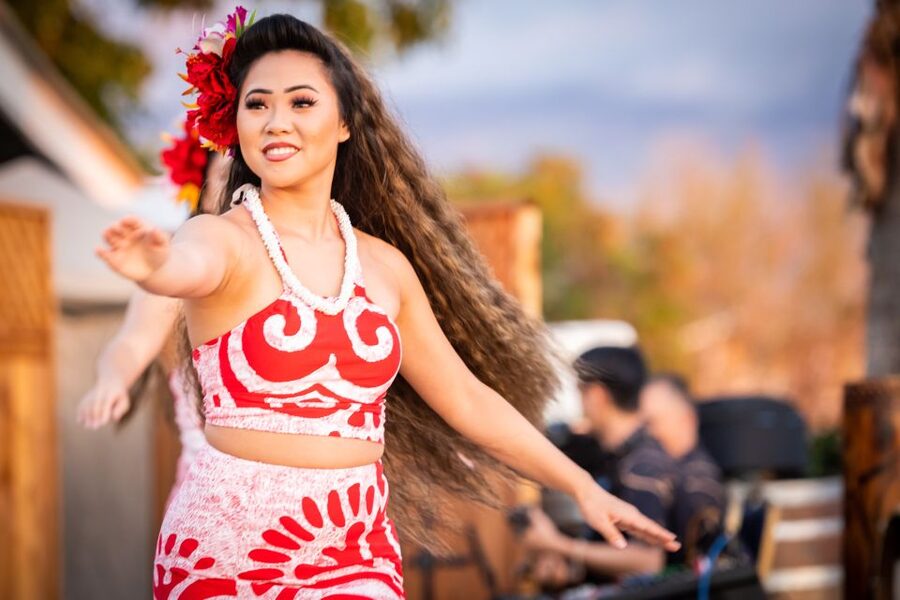 South Maui: Gilligans' Island Luau with Dinner and Drinks - The Hawaiian buffet, from kalua pork to haupia pie