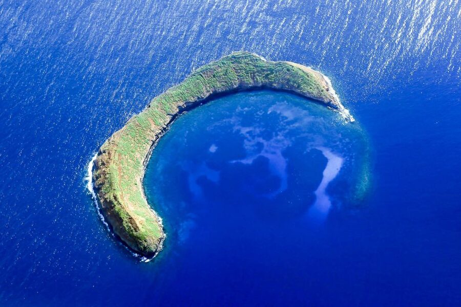 South Maui: Molokini & Turtle Town Snorkeling Tour with Meal - Seventy-five minutes at Molokini Crater