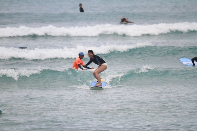 Surfing Lessons On Waikiki Beach - What the best instructors add
