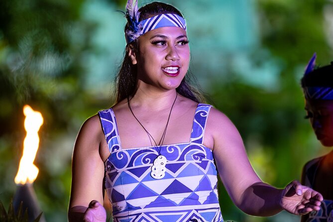 Toa Luau at Waimea Valley, Oahu - The luau feast and included drinks