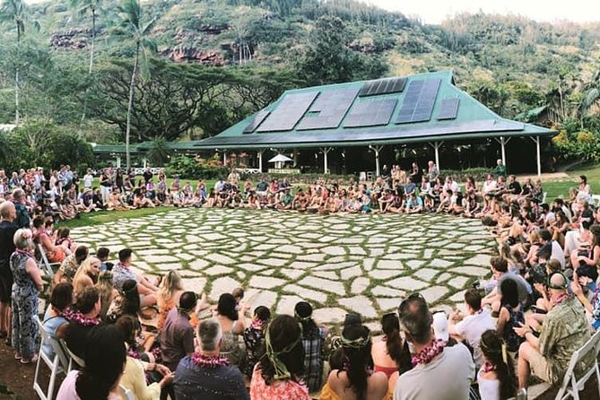 Toa Luau at Waimea Valley, Oahu - Driving from Waikiki to the North Shore