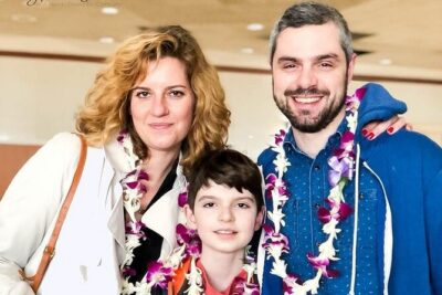 Traditional Airport Lei Greeting on Kona Hawai’i