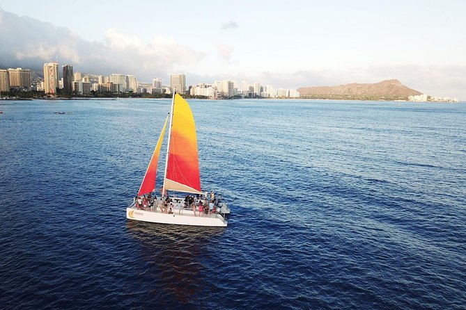Waikiki 3pm Tradewind Sail - Open Bar Included - Key points before you book