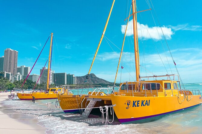 Waikiki Beach Sunset Sail - Sunset, music, and the party-boat mood