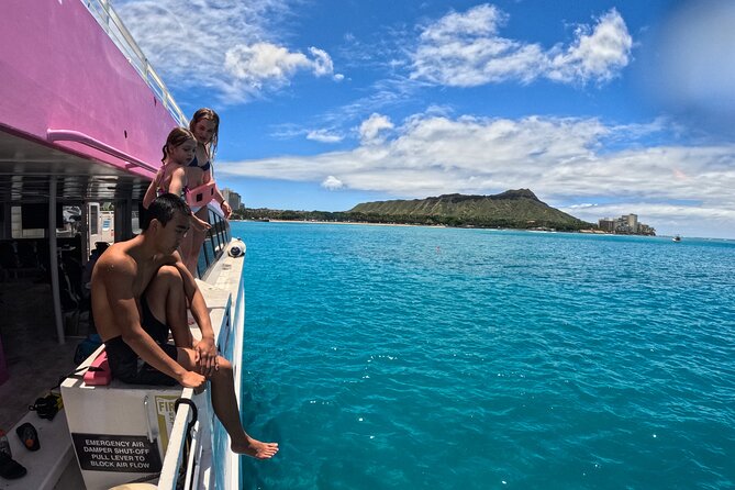 Waikiki, Oahu 2-Hour Whale Watching: Guaranteed Sightings - What Captain Jamie and the crew add
