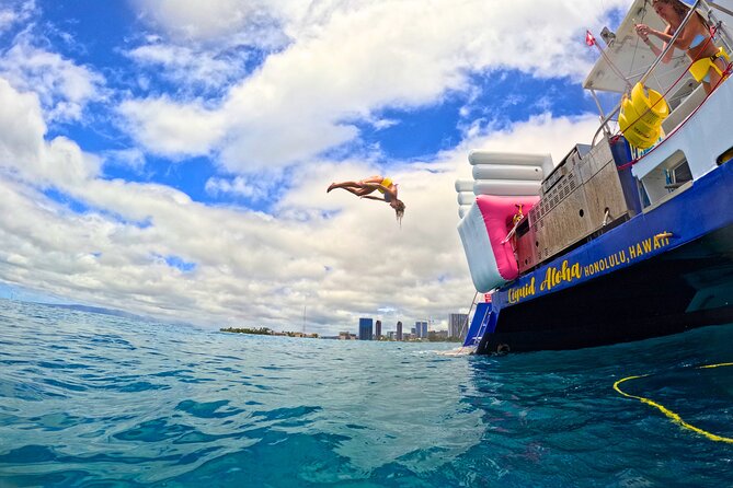Waikiki Snorkeling & Ocean Waterpark Adventure from Oahu - Crew service, equipment, and comfort on board