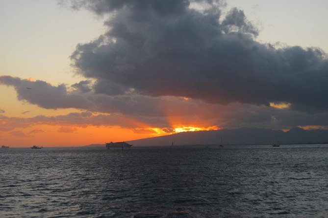 Waikoloa Signature Catamaran Sunset Sail - How weather changes the experience