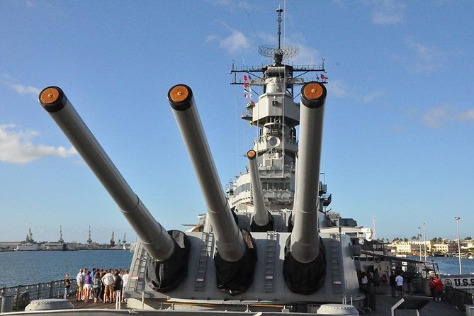 WWII Pearl Harbor Heroes Deluxe Tour - The final Visitor Center stop